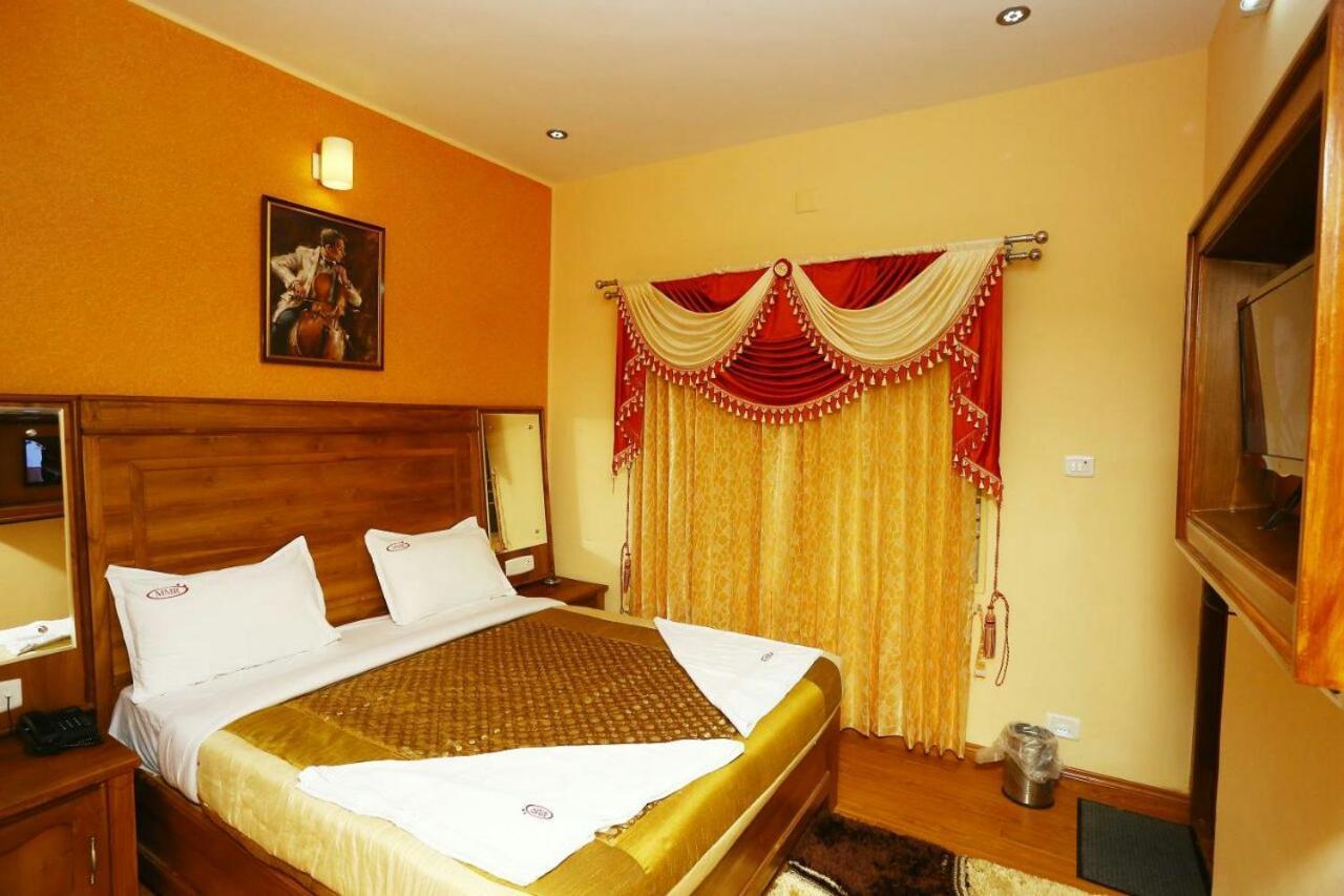 Mmr Holiday Inn Ooty Exterior photo